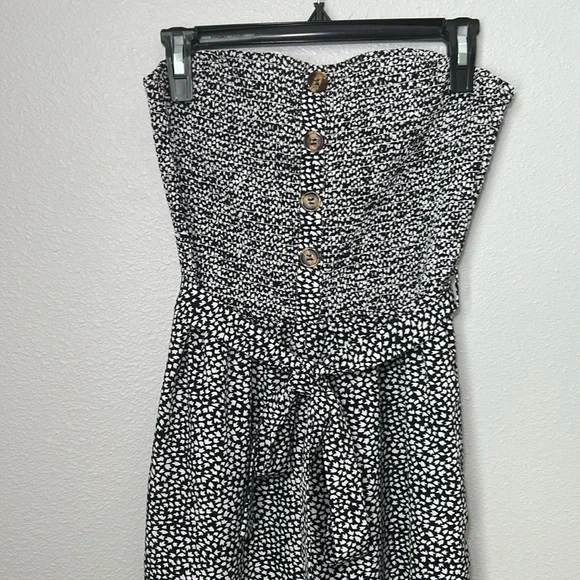 Cute strapless jumpsuit - Picture 3 of 7